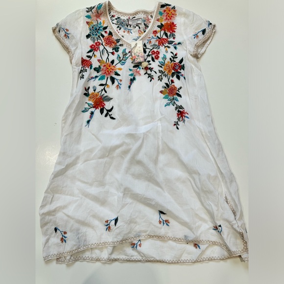 Johnny Was Tops - NWT Johnny Was Norah Drape Tunic in White Floral Embroidered Dress Small